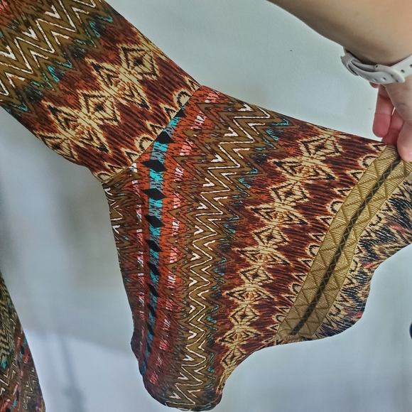 Signature Studio Chevron Bell Sleeved Tunic/Dress - Picture 3 of 5